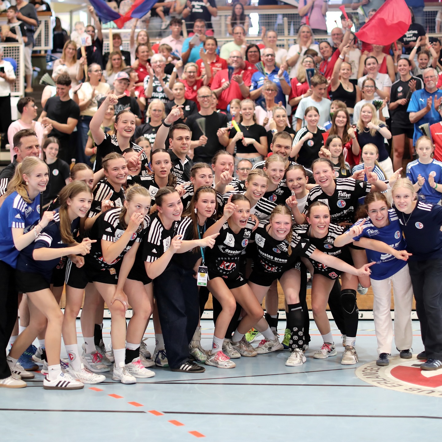 Weibliche B-Jugend des HC Erlangen ist dt. Meister
